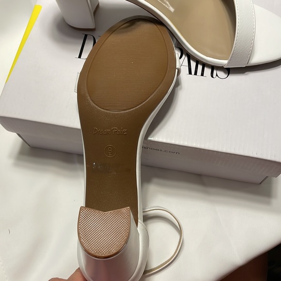 DREAM PAIRS Women's Low-Chunk Low Heel Pump Sandals - Picture 3 of 3